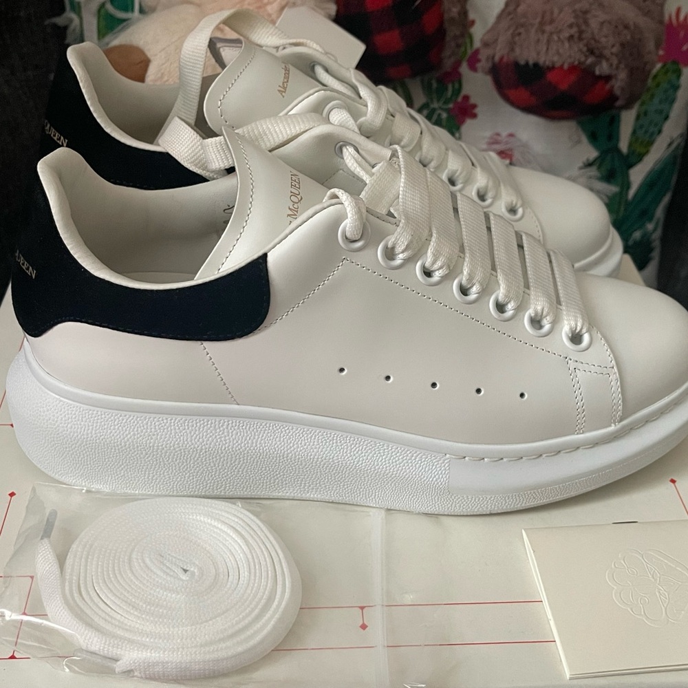 Authentic Alexander McQueen Platform Sneakers size 39